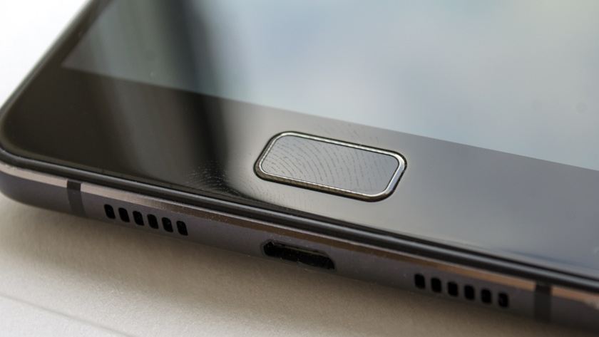 Cтильный «долгожитель»: подробный обзор Lenovo P2-10