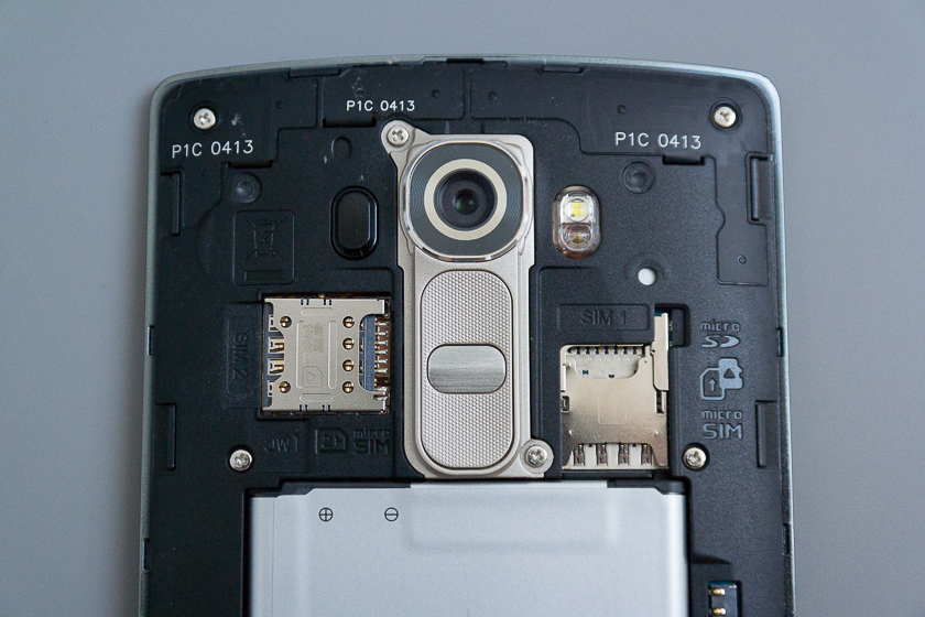 Квадратиш, практиш, гут. Обзор смартфона LG G4-9