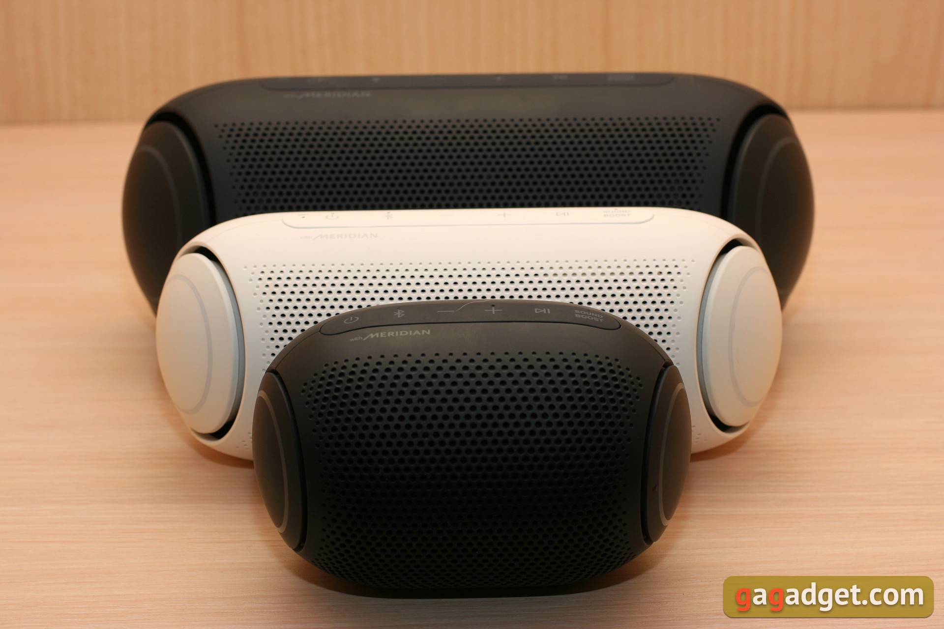Огляд Bluetooth-колонок LG XBOOM Go: чарівна кнопка «Sound Boost»-6