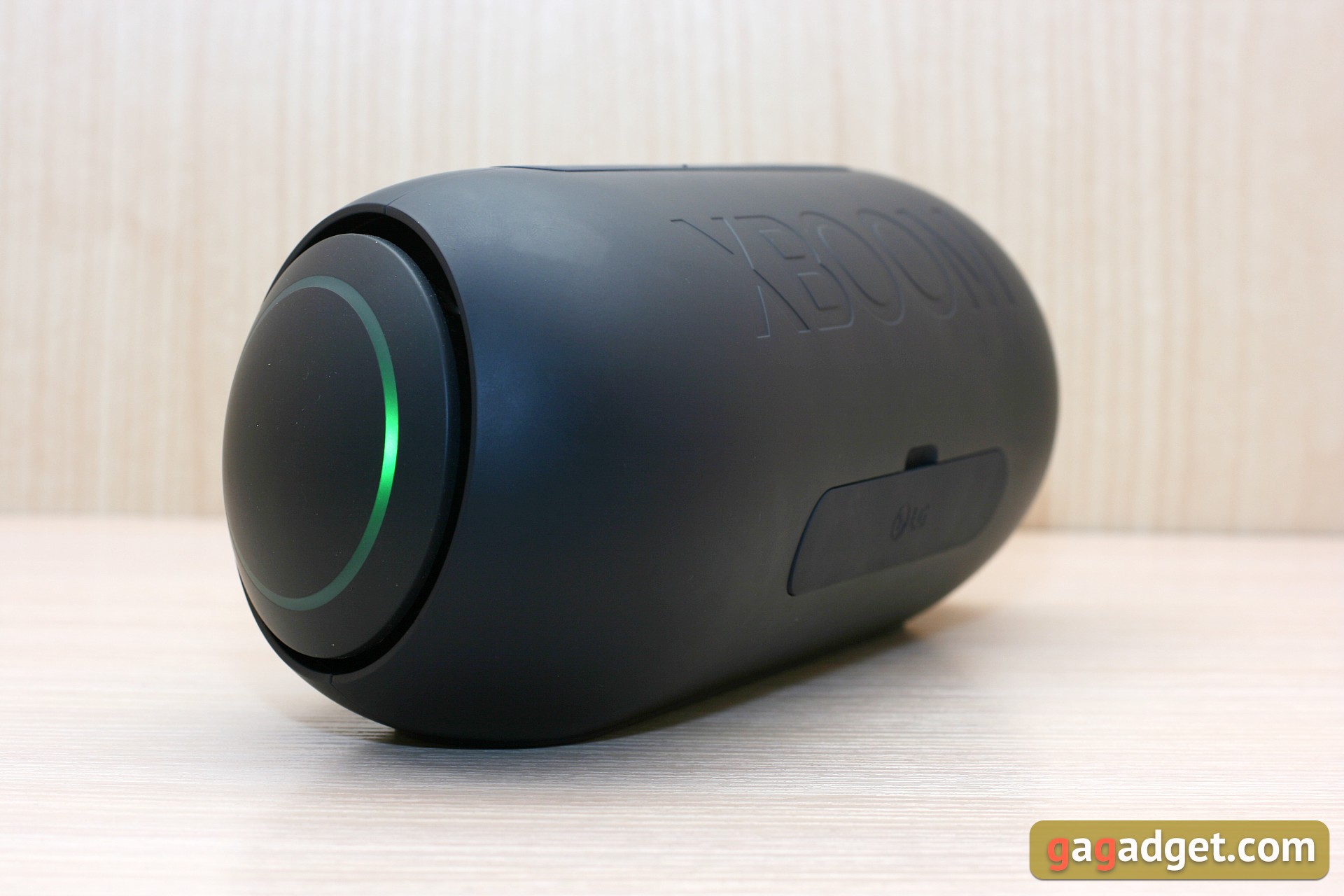 Огляд Bluetooth-колонок LG XBOOM Go: чарівна кнопка «Sound Boost»-35