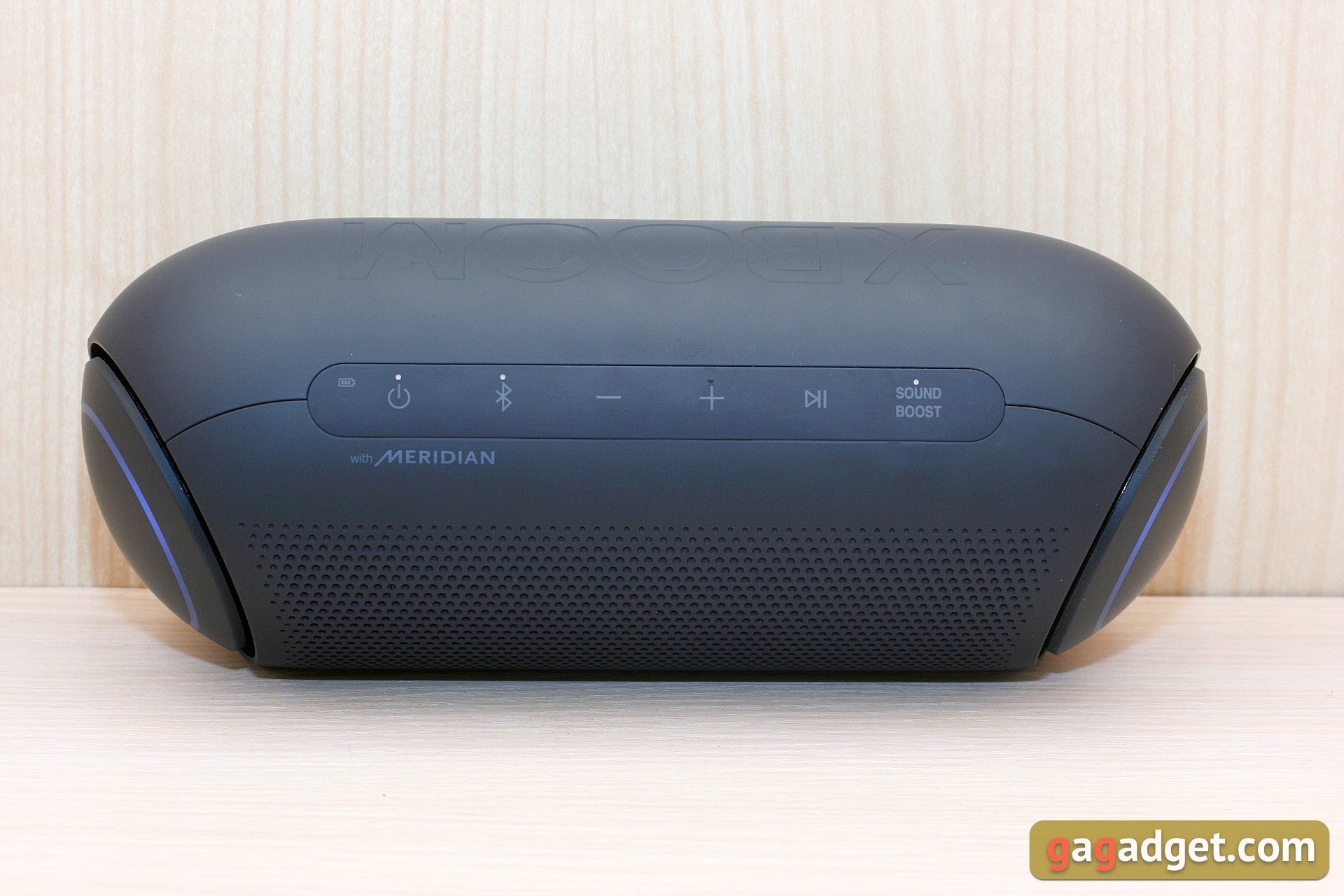 Огляд Bluetooth-колонок LG XBOOM Go: чарівна кнопка «Sound Boost»-37