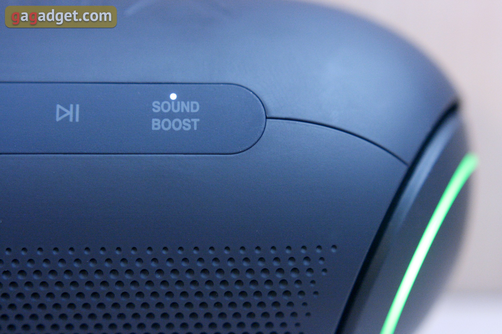 Огляд Bluetooth-колонок LG XBOOM Go: чарівна кнопка «Sound Boost»-80