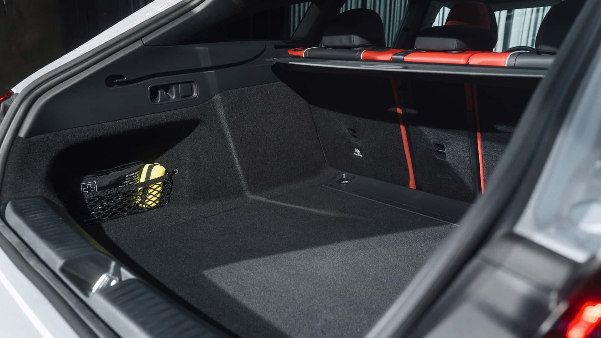 Передняя панель Mercedes-Benz CLA Shooting Brake 2025