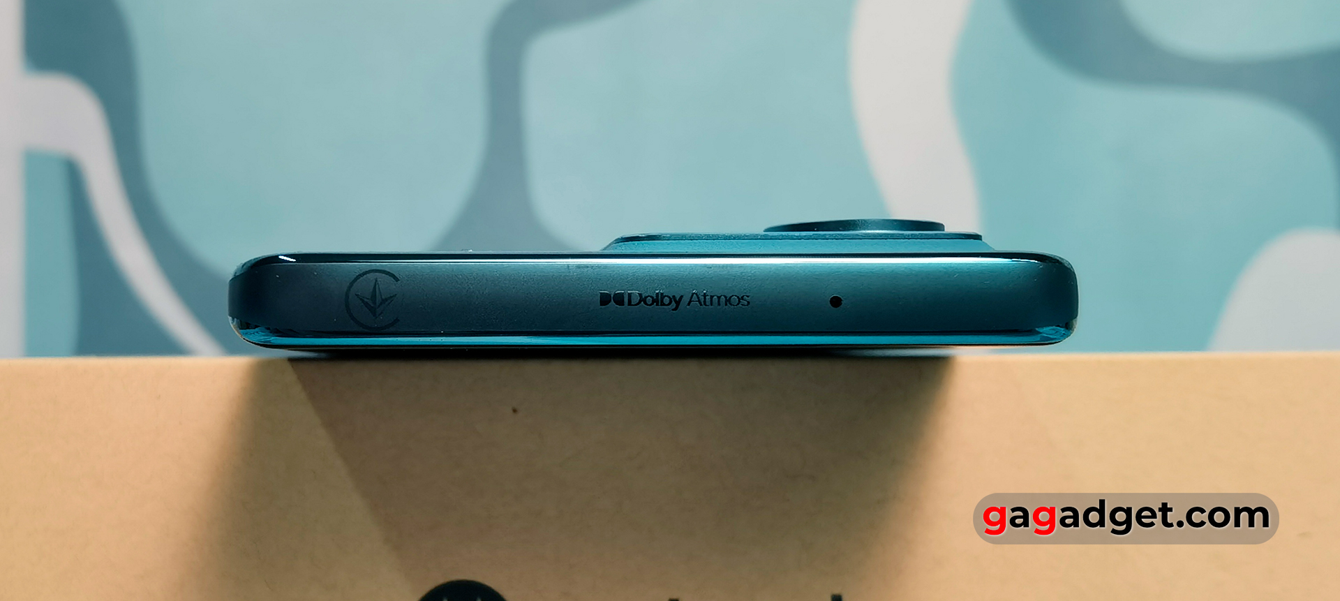 Motorola Edge 40 Neo: вигляд зверху