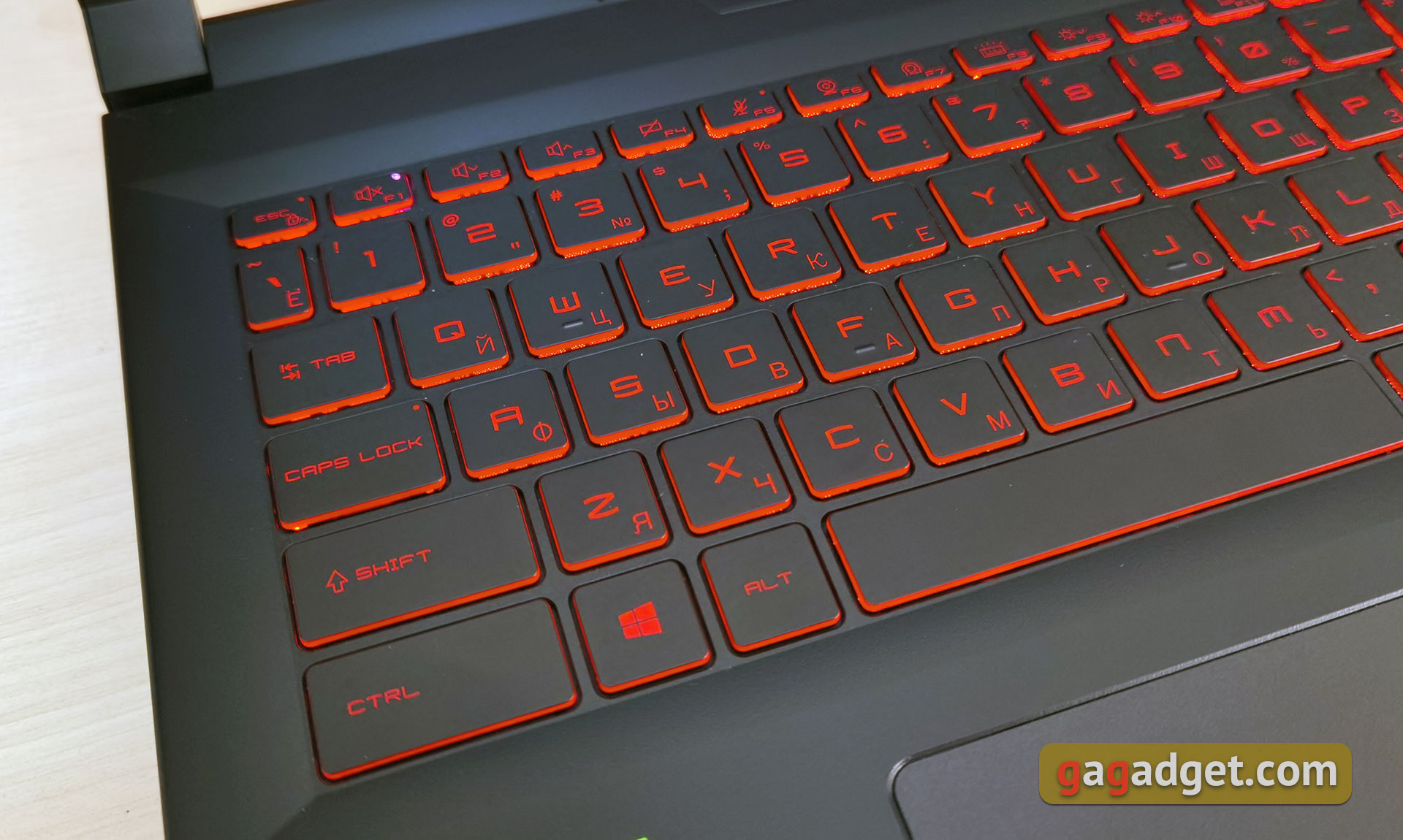 Огляд MSI Katana GF66 11UD: практична зброя для віртуального самурая-21