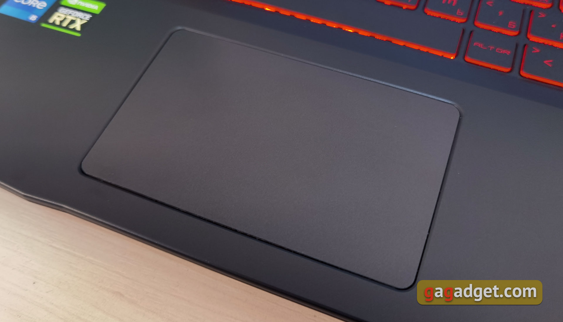 Огляд MSI Katana GF66 11UD: практична зброя для віртуального самурая-22