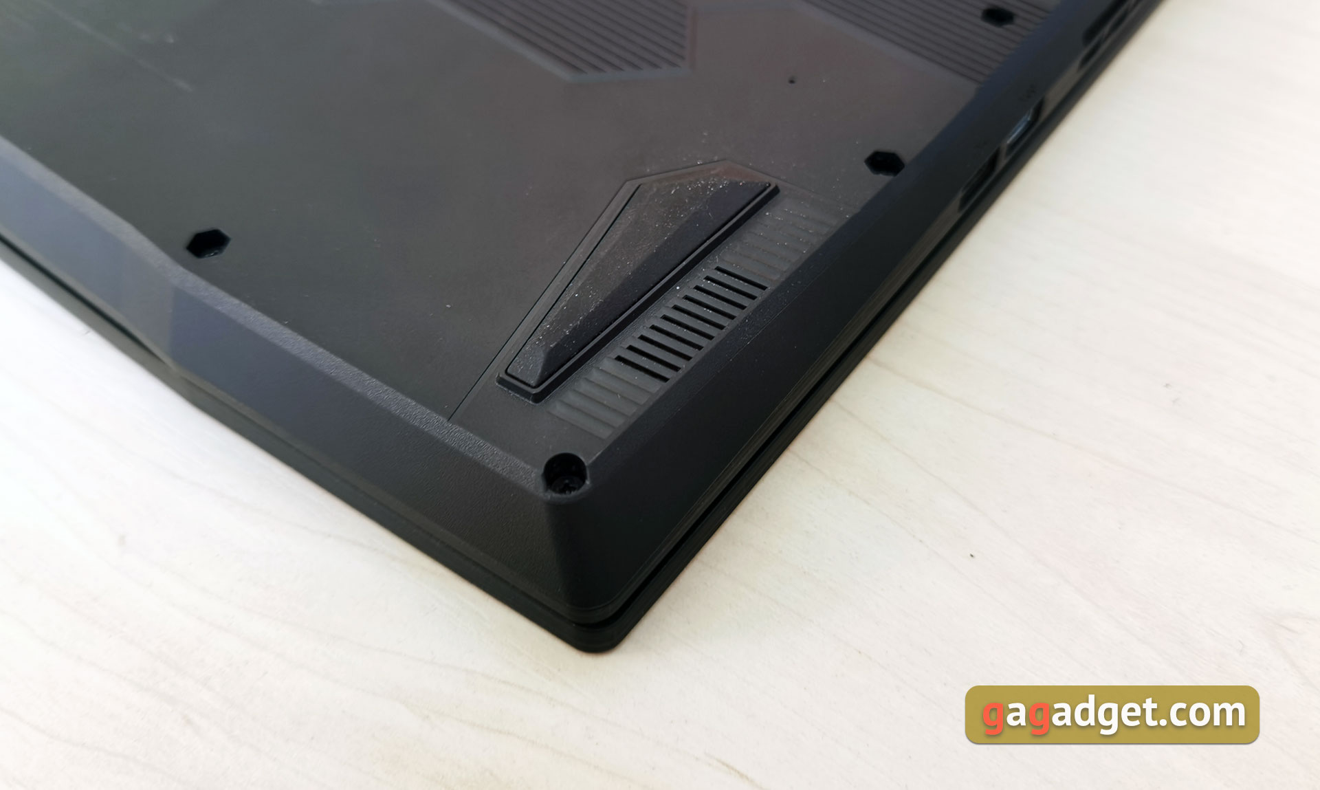 Огляд MSI Katana GF66 11UD: практична зброя для віртуального самурая-138