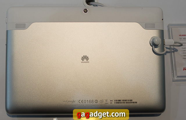 Стенд Huawei на MWC 2013 своими глазами-25