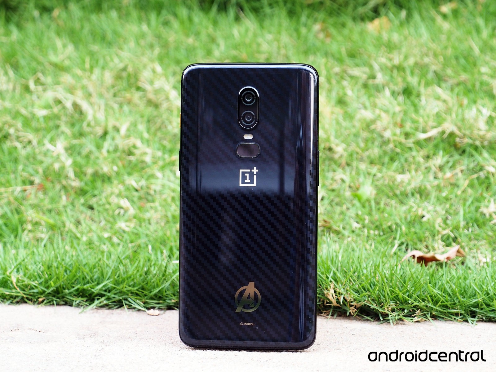 oneplus-6-avengers-5.jpg