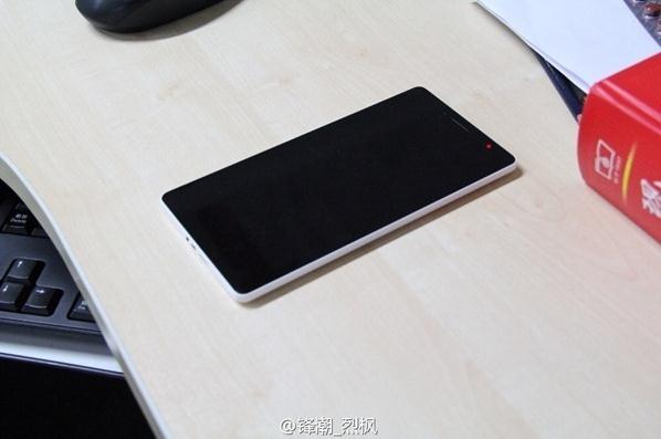 Живые фотографии камерофона Oppo N1 с сенсорной задней панелью-2