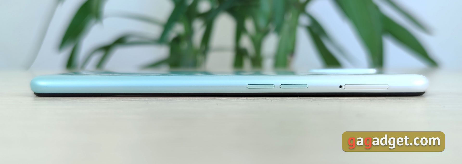 Обзор OPPO A31: бюджетный Android-смартфон с современным дизайном и тройной камерой-10