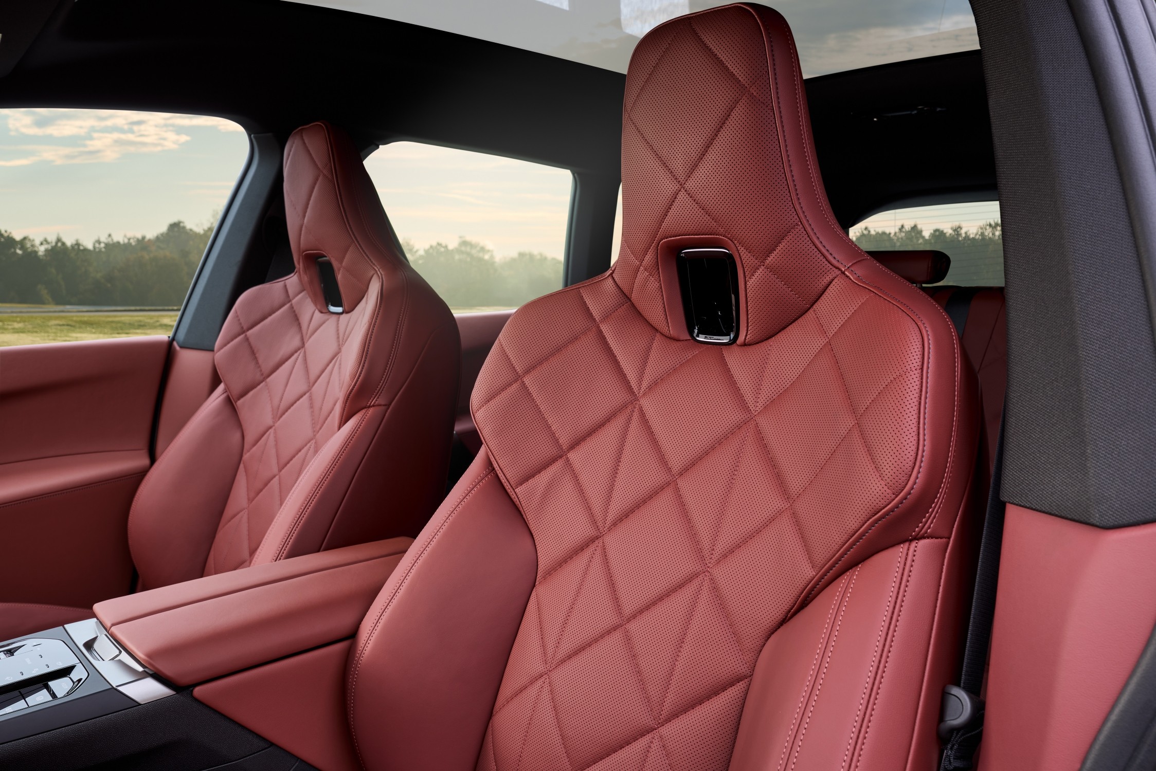 L'habitacle de la BMW iX avec un nouveau tableau de bord