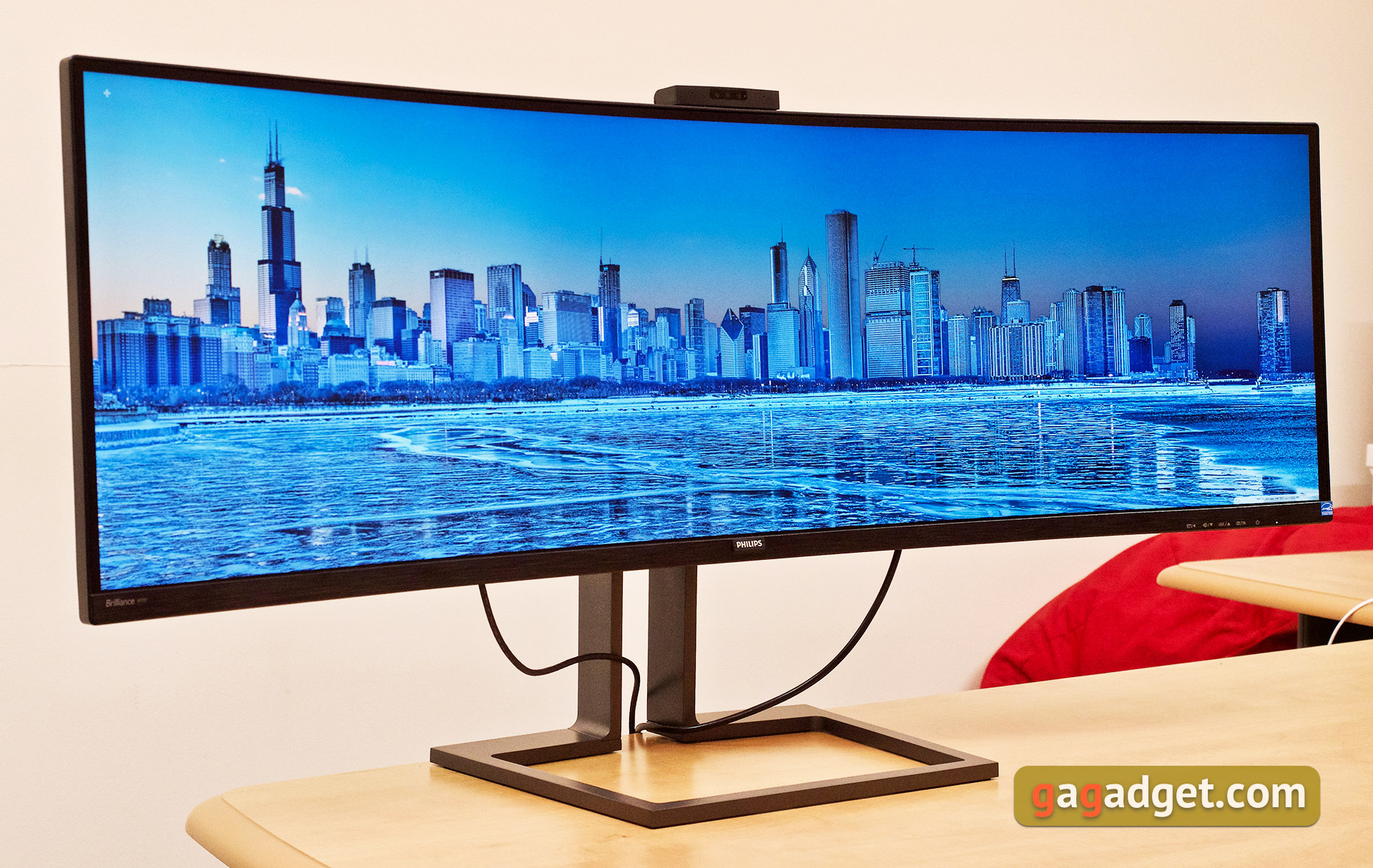 Огляд Philips Brilliance 499P9H: 49-дюймовий монітор-авіаносець