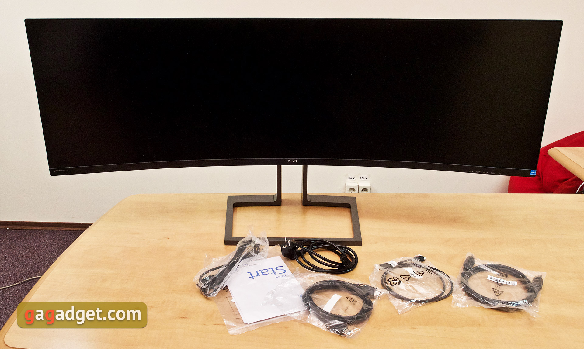 Огляд Philips Brilliance 499P9H: 49-дюймовий монітор-авіаносець-3