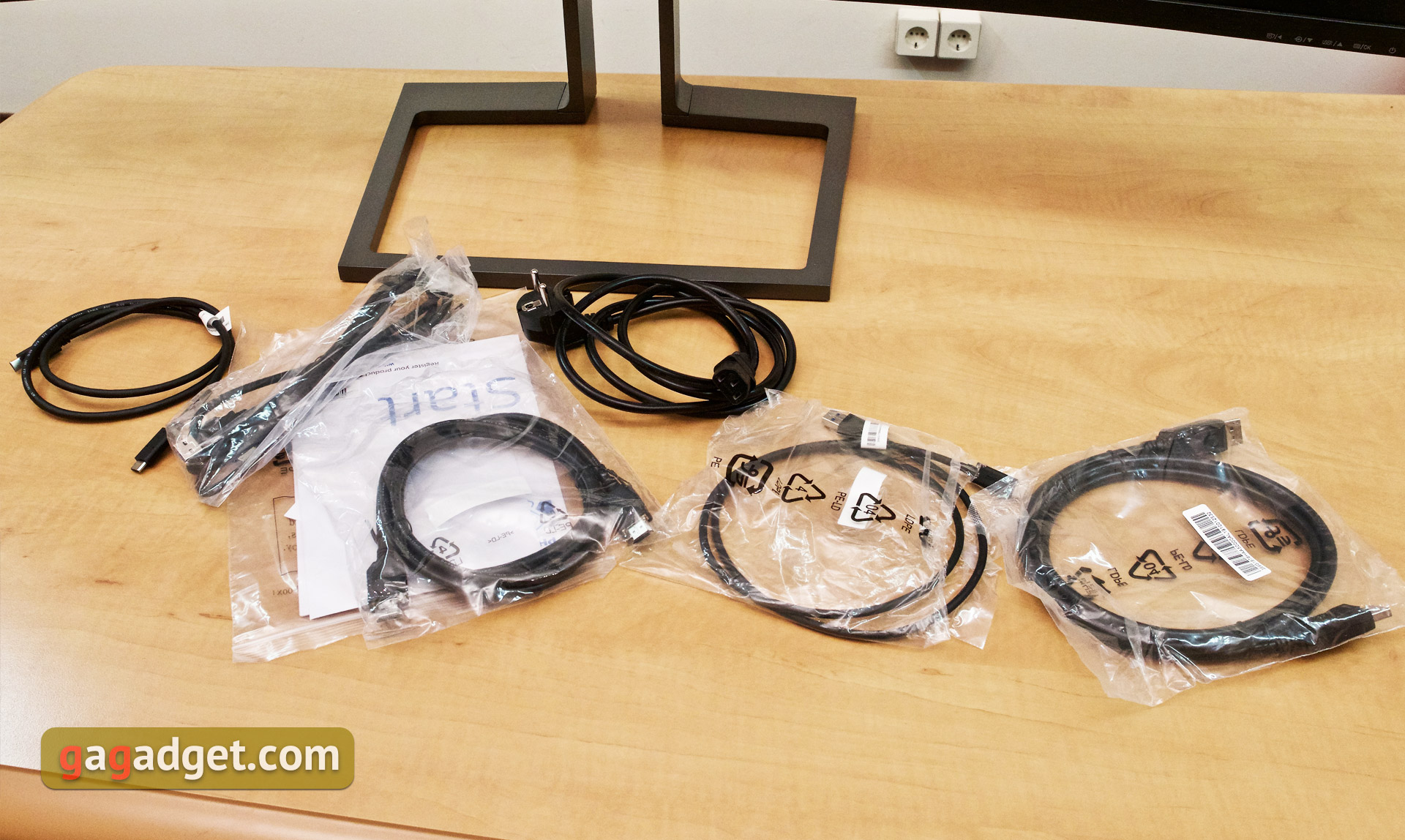 Огляд Philips Brilliance 499P9H: 49-дюймовий монітор-авіаносець-4