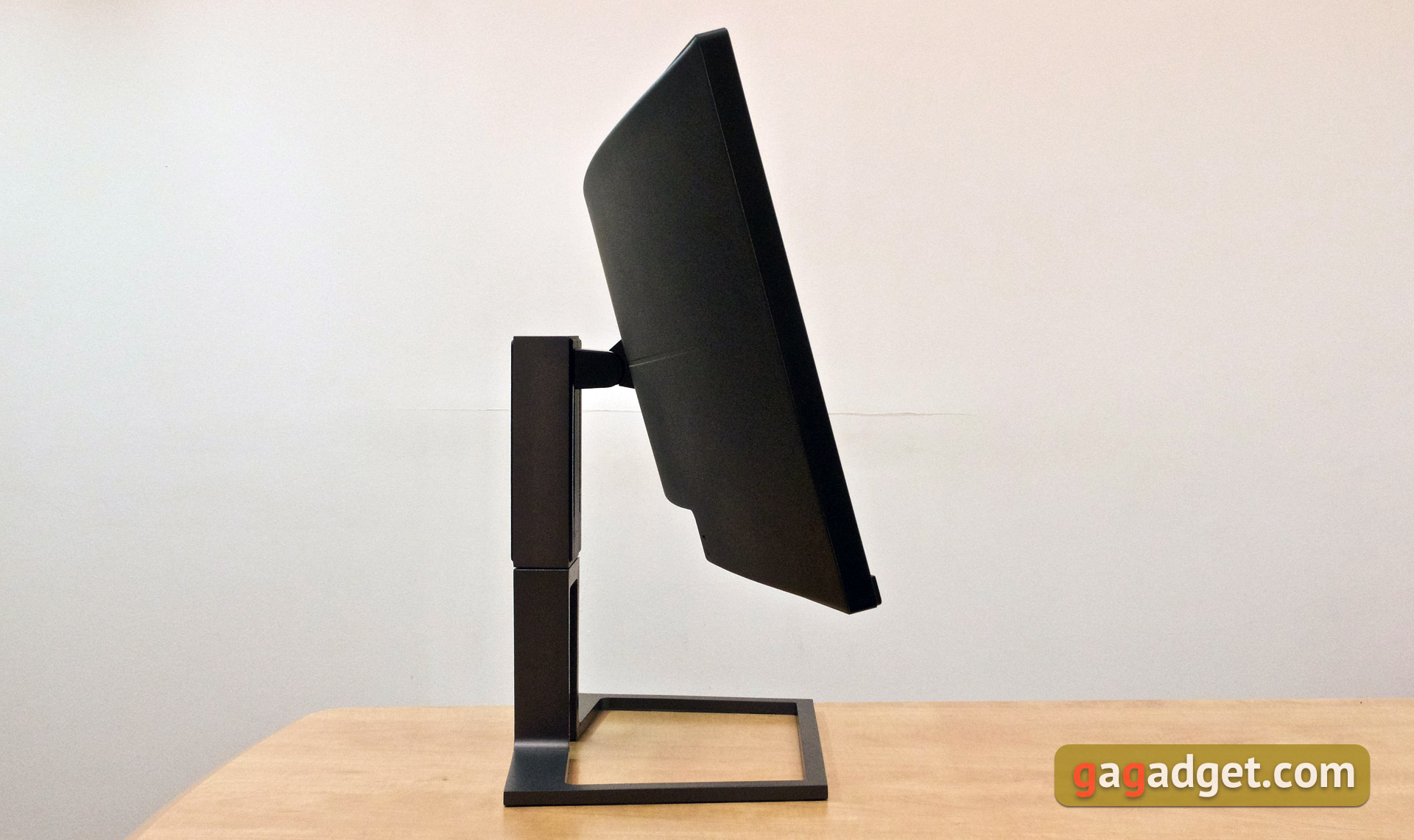 Огляд Philips Brilliance 499P9H: 49-дюймовий монітор-авіаносець-37