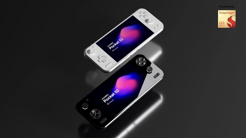 Ayaneo Pocket S2 console in action