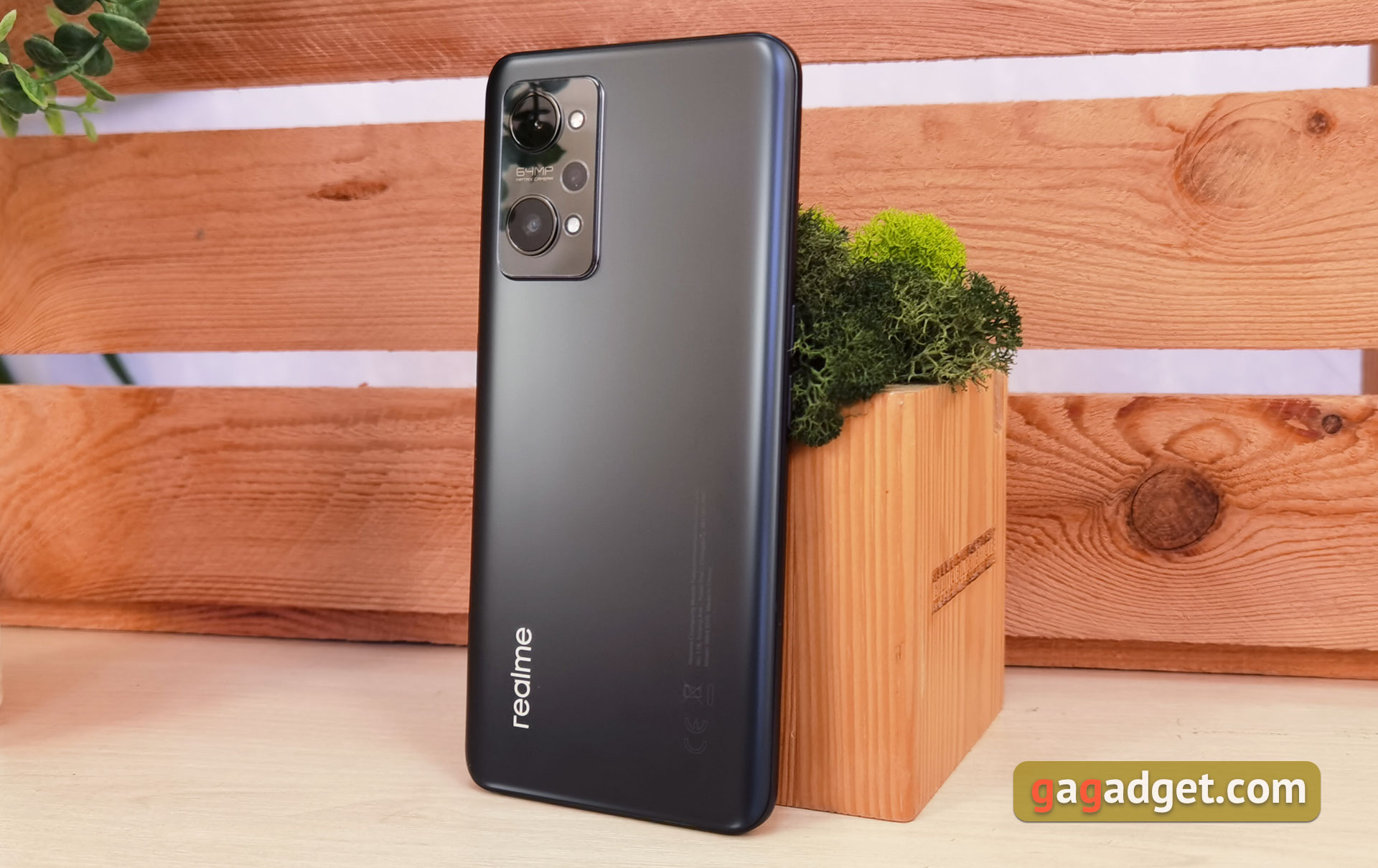 Обзор realme GT Neo 2: 40 минут зарядки и два дня без розетки-18
