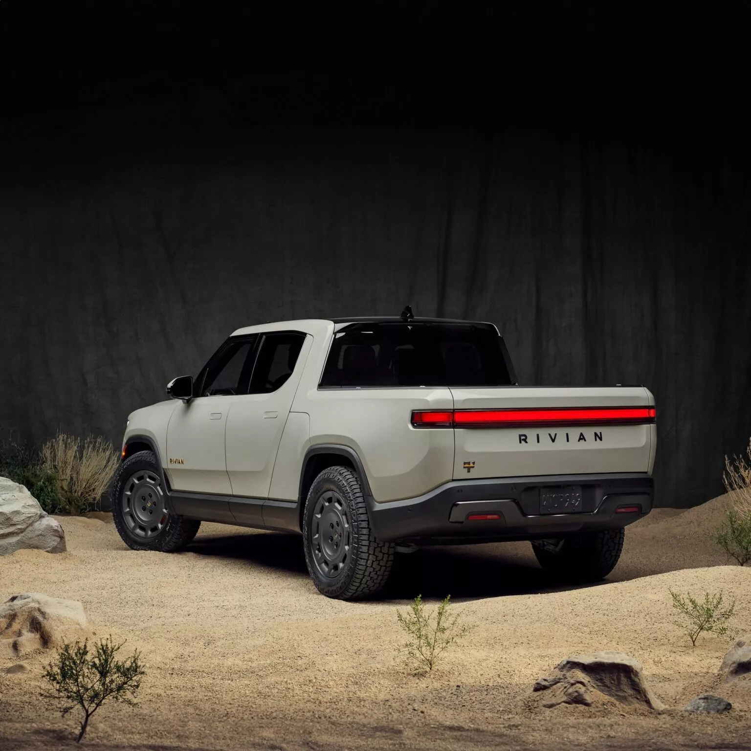 Rivian R1 Dune Edition Side View