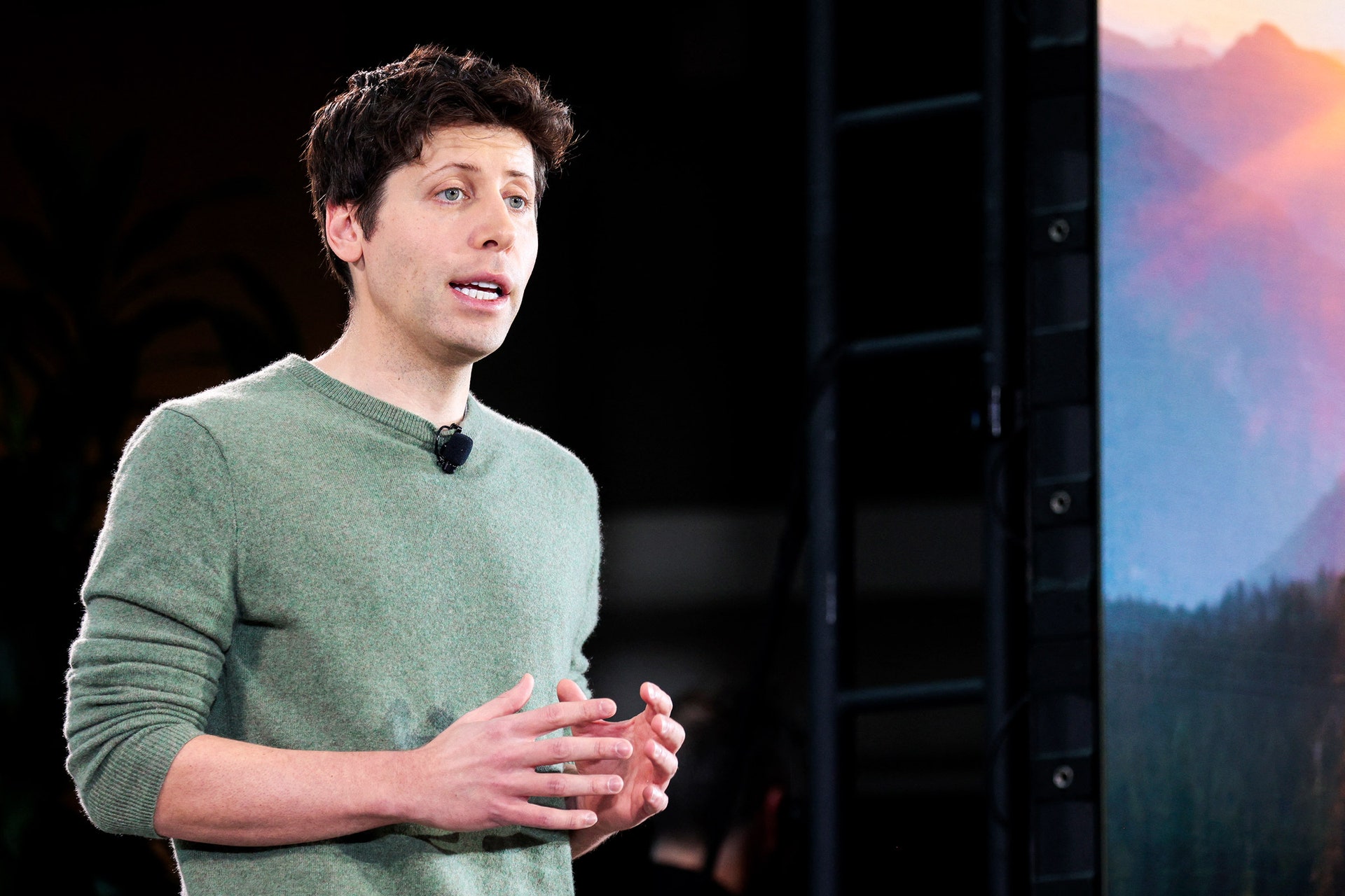 Sam Altman reprend la direction d'OpenAI