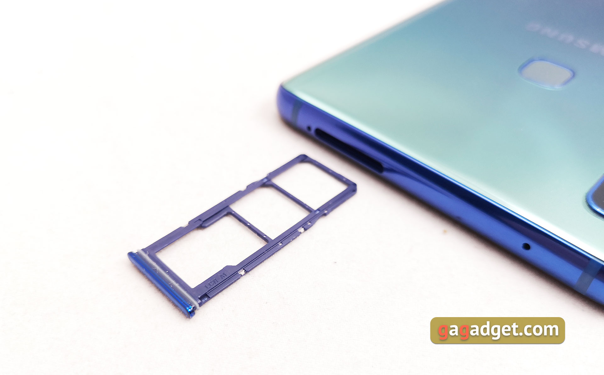 samsung-galaxy-a9-2018-09.jpg