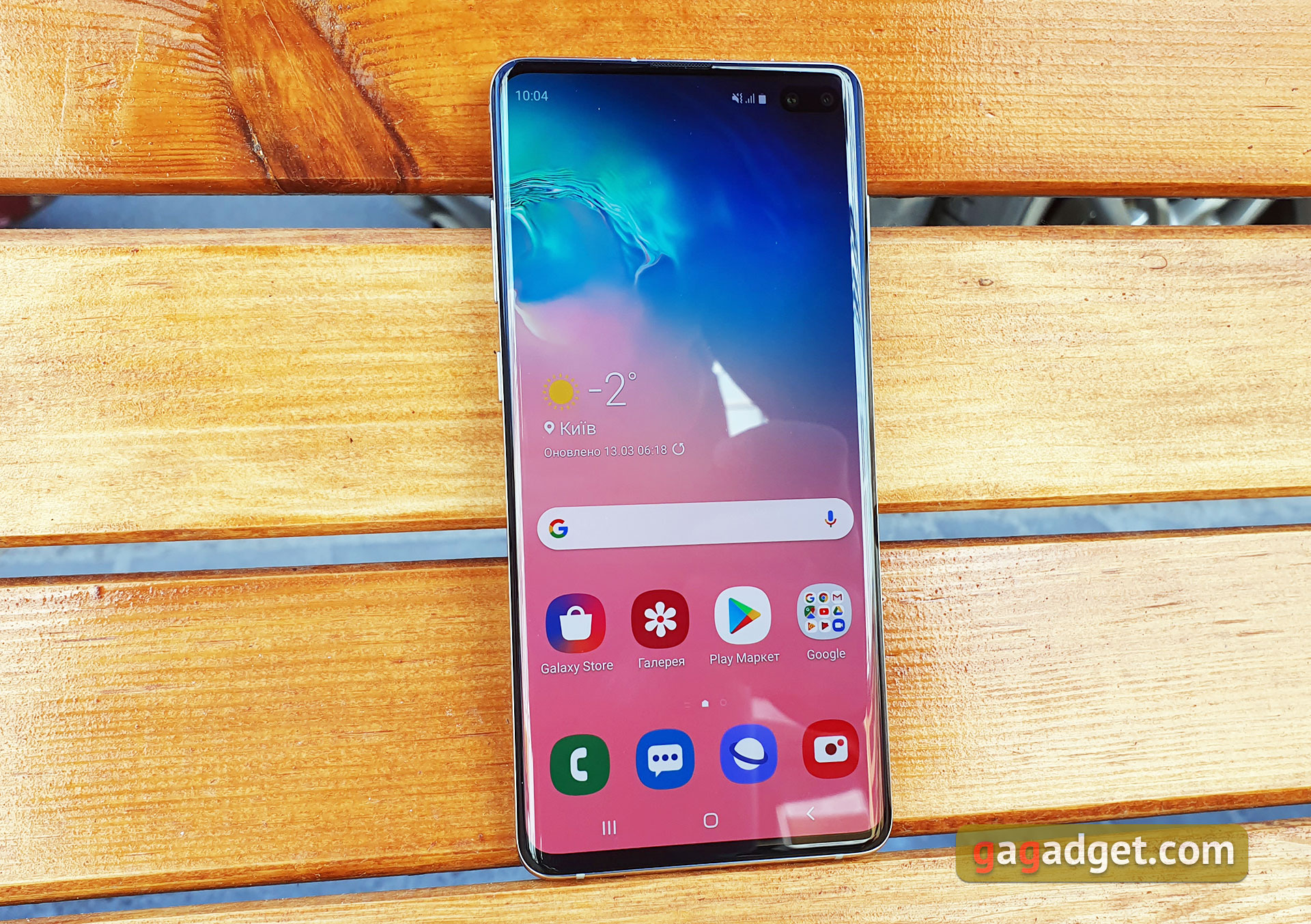 Огляд Samsung Galaxy S10+: ювілейний флагман з п'ятьма камерами
