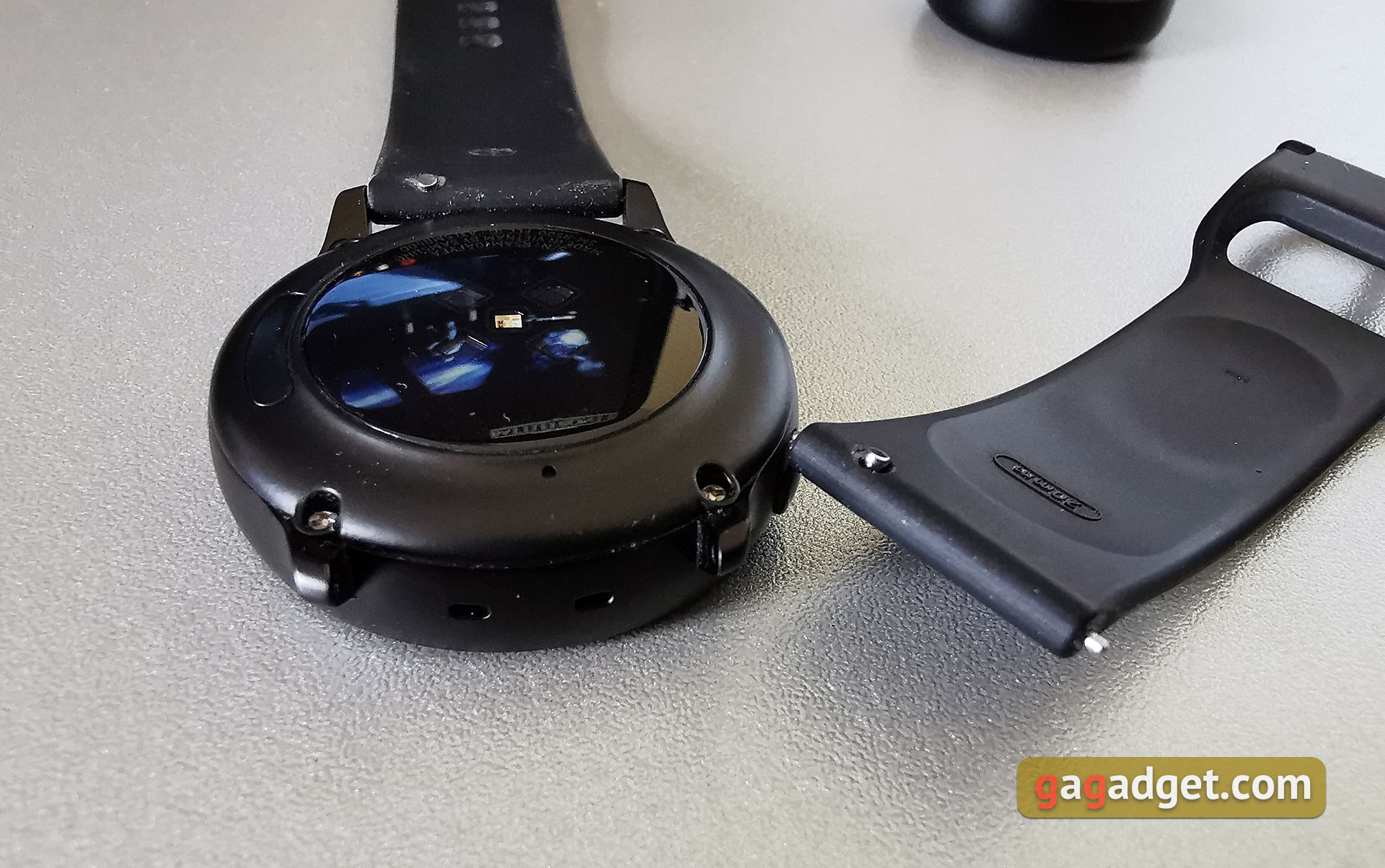Огляд Samsung Galaxy Watch Active: стильно, спортивно та функціонально-10