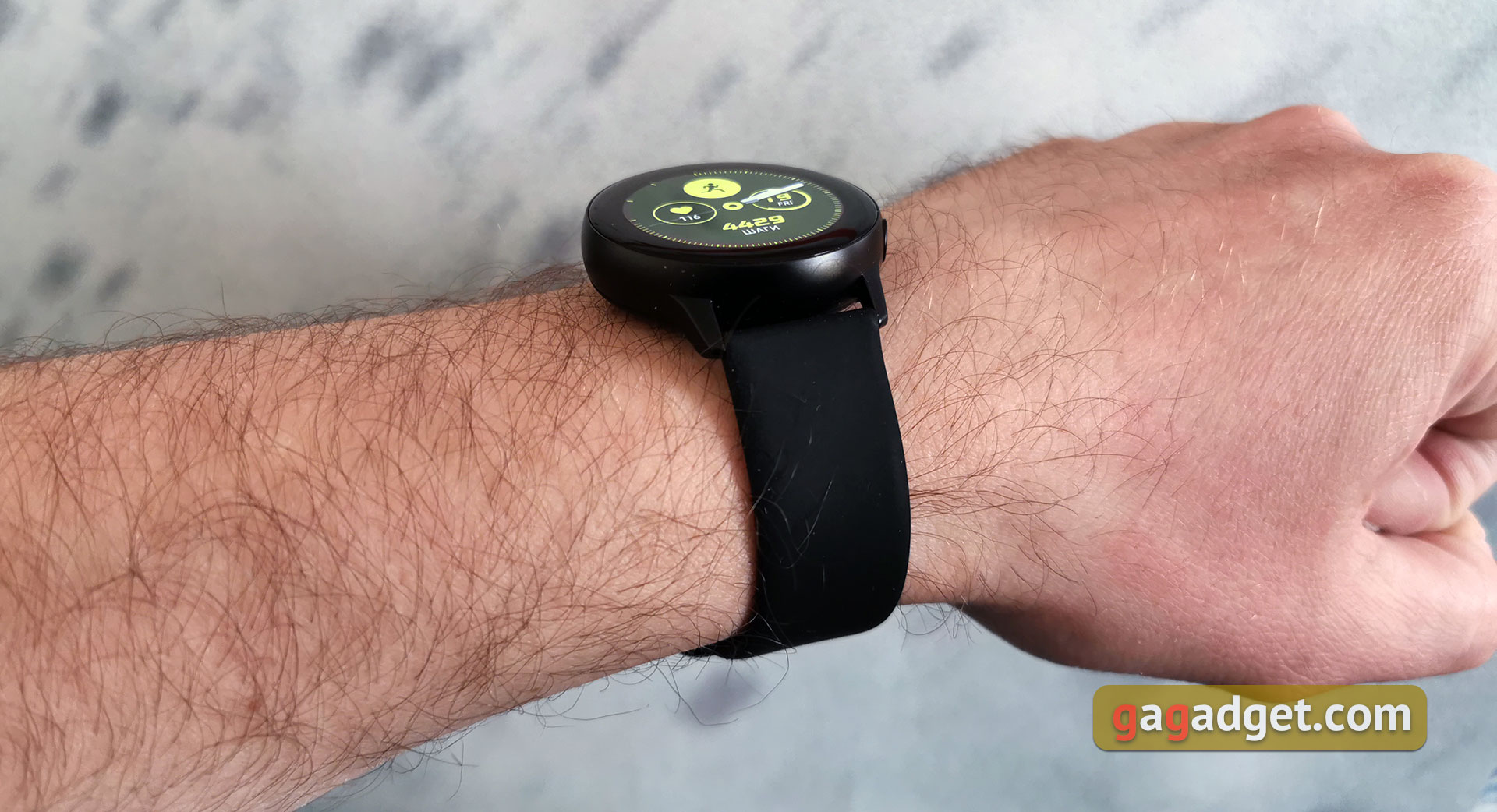 Огляд Samsung Galaxy Watch Active: стильно, спортивно та функціонально-16