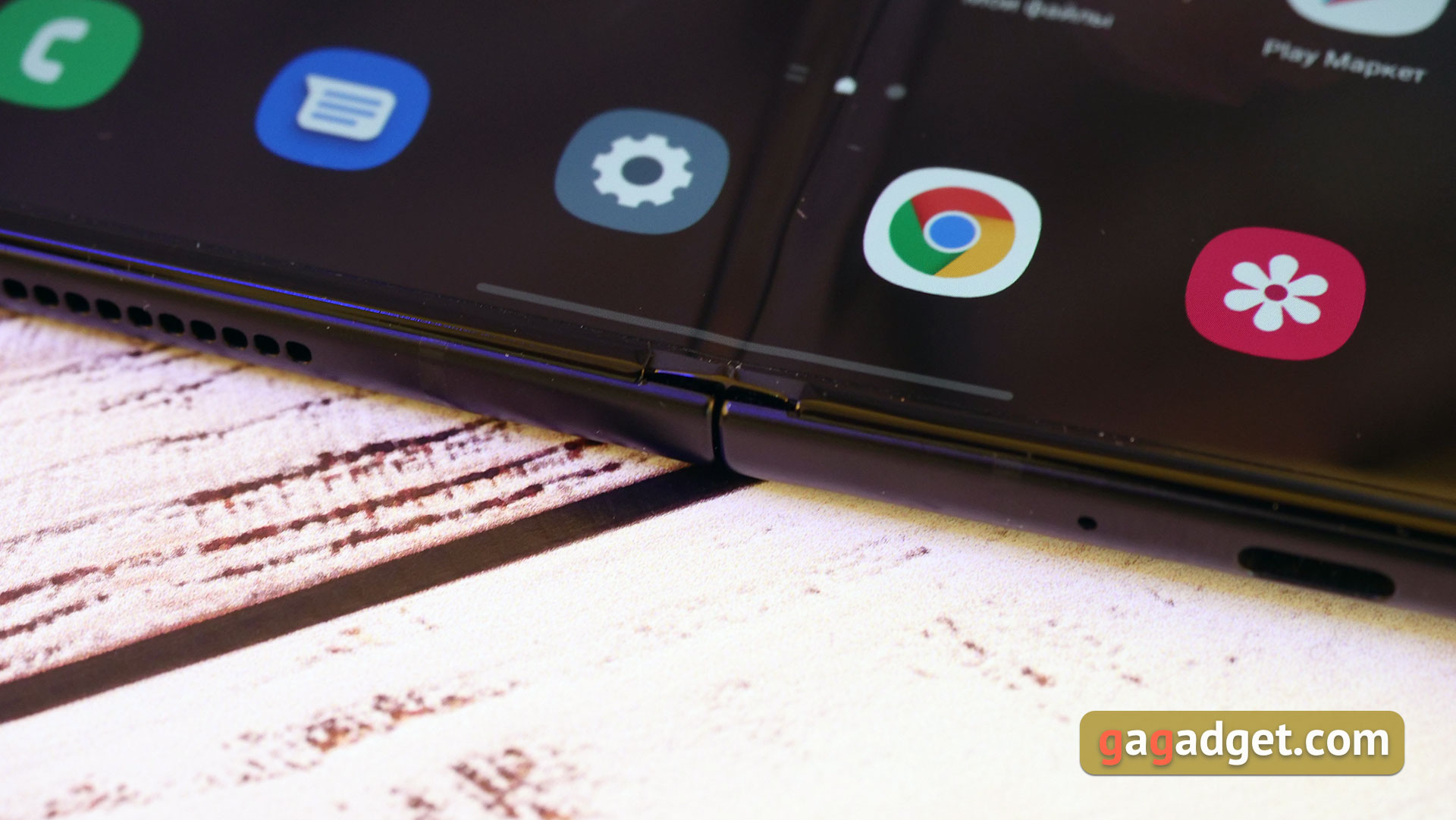 Огляд Samsung Galaxy Z Fold3: смартфон для тих, у кого все є-7