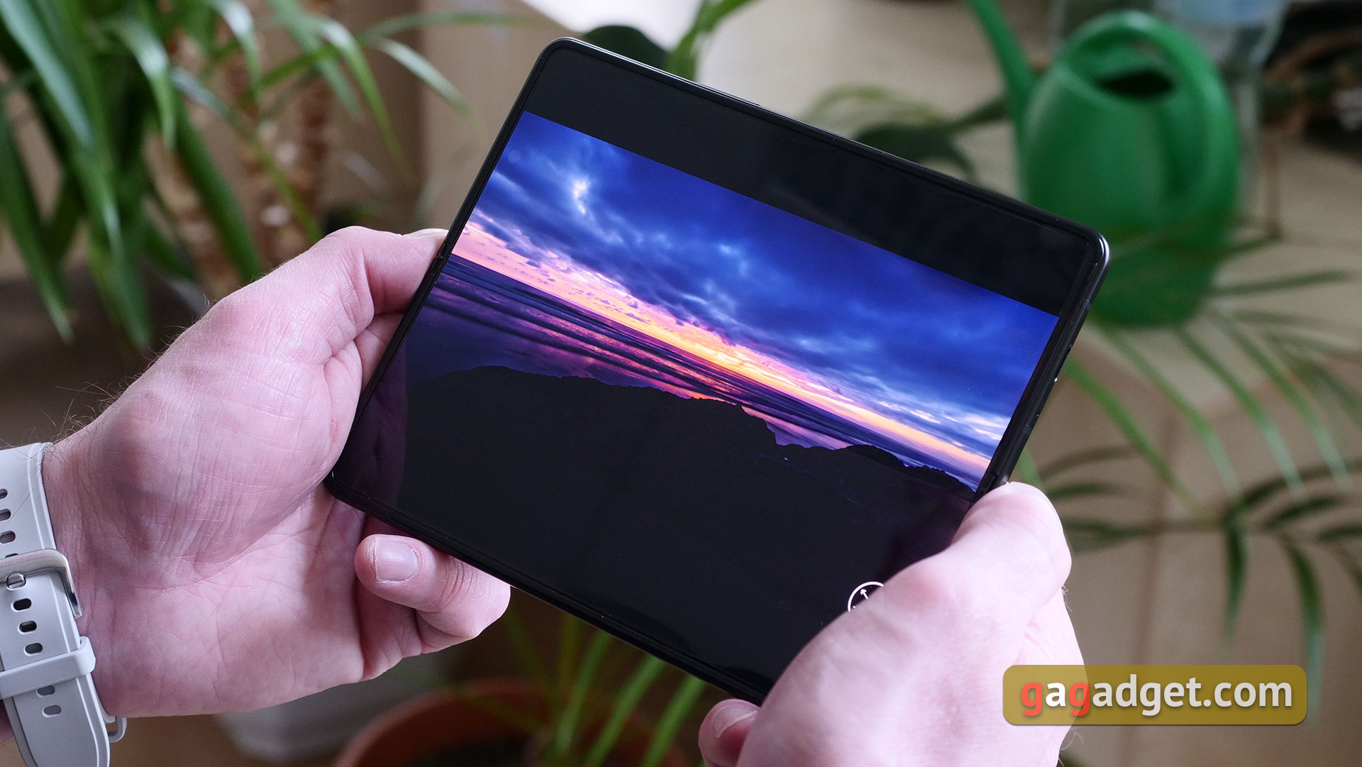 Огляд Samsung Galaxy Z Fold3: смартфон для тих, у кого все є-29