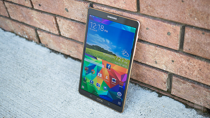 Планшеты Samsung Galaxy Tab S 2 c SuperAMOLED-дисплеями могут стать самыми тонкими в мире