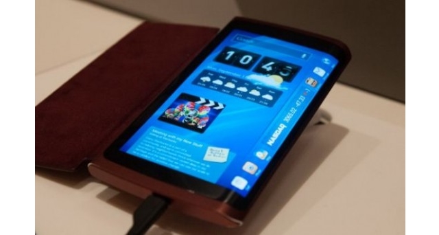 Samsung возможно анонсирует на этой неделе Galaxy Round - смартфон с изогнутым дисплеем