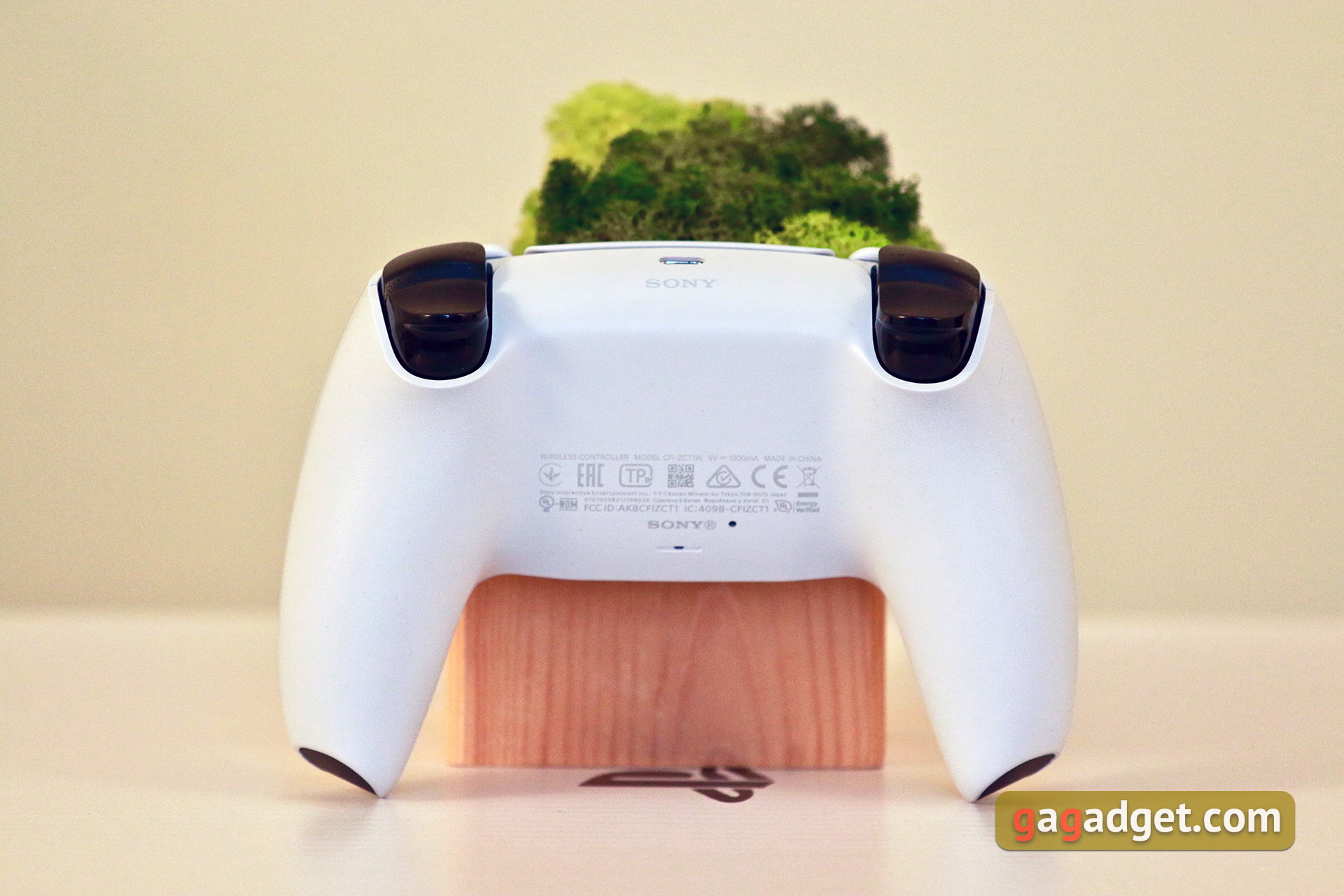 PlayStation 5 Review: Buy Me If You Can-43