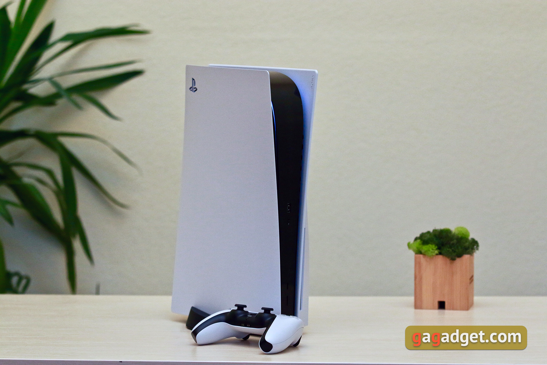 PlayStation 5 Review: Buy Me If You Can-16