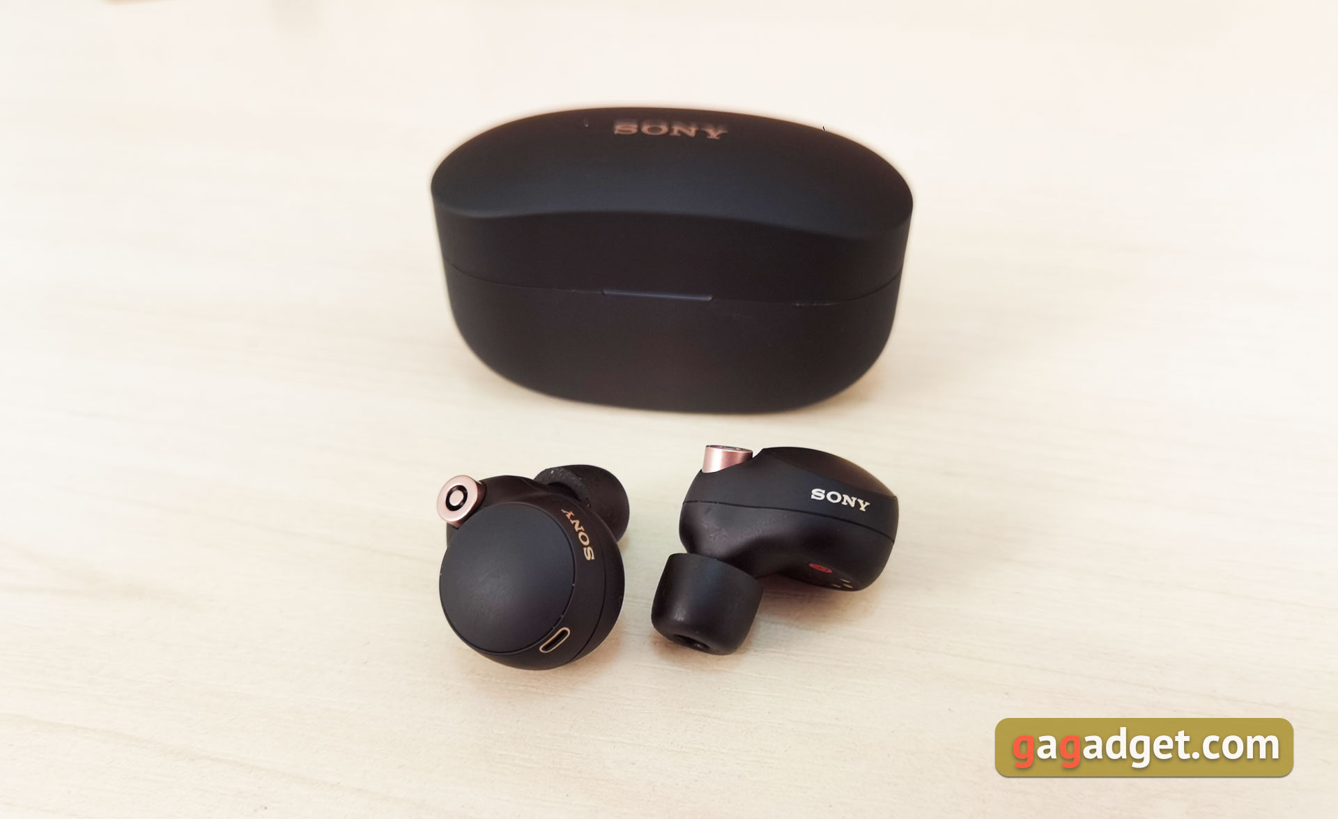 Огляд Sony WF-1000XM4: флагманські TWS-навушники з найкращим шумозаглушенням-9