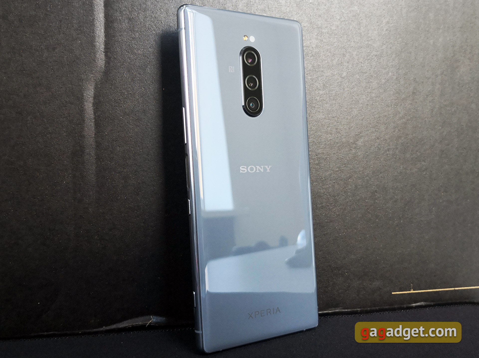 Обзор Sony Xperia 1: "высокий" флагман с 4K HDR OLED дисплеем-11