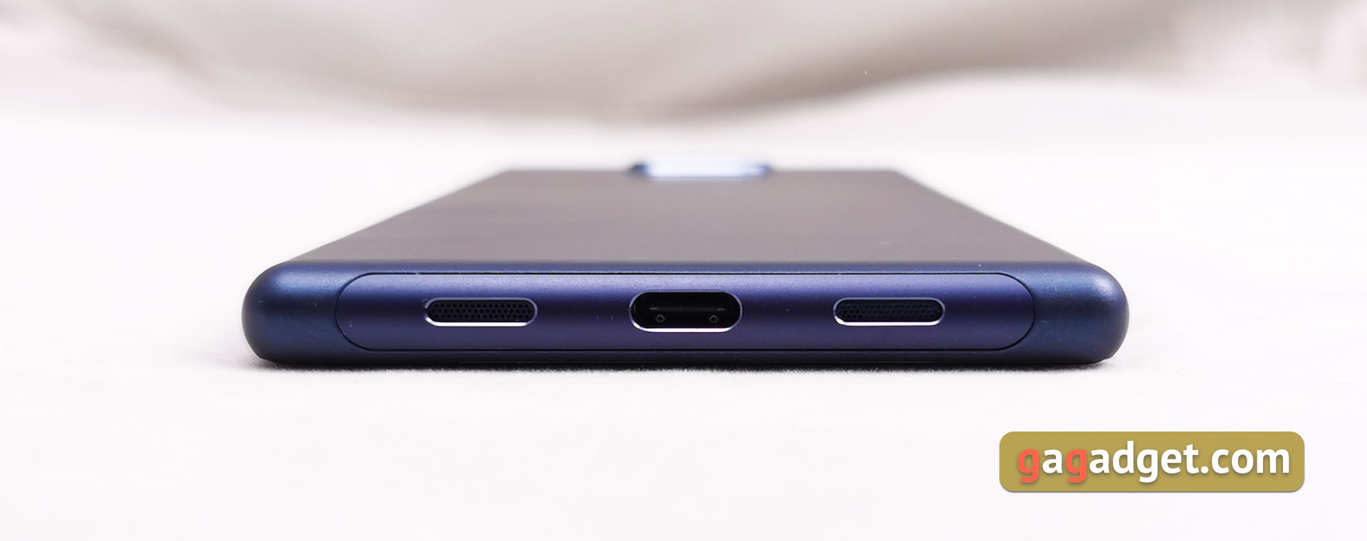 Обзор Sony Xperia 10 Plus: смартфон для любимых сериалов и социальных сетей-7