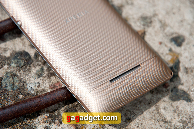 Обзор Sony Xperia E Dual-8