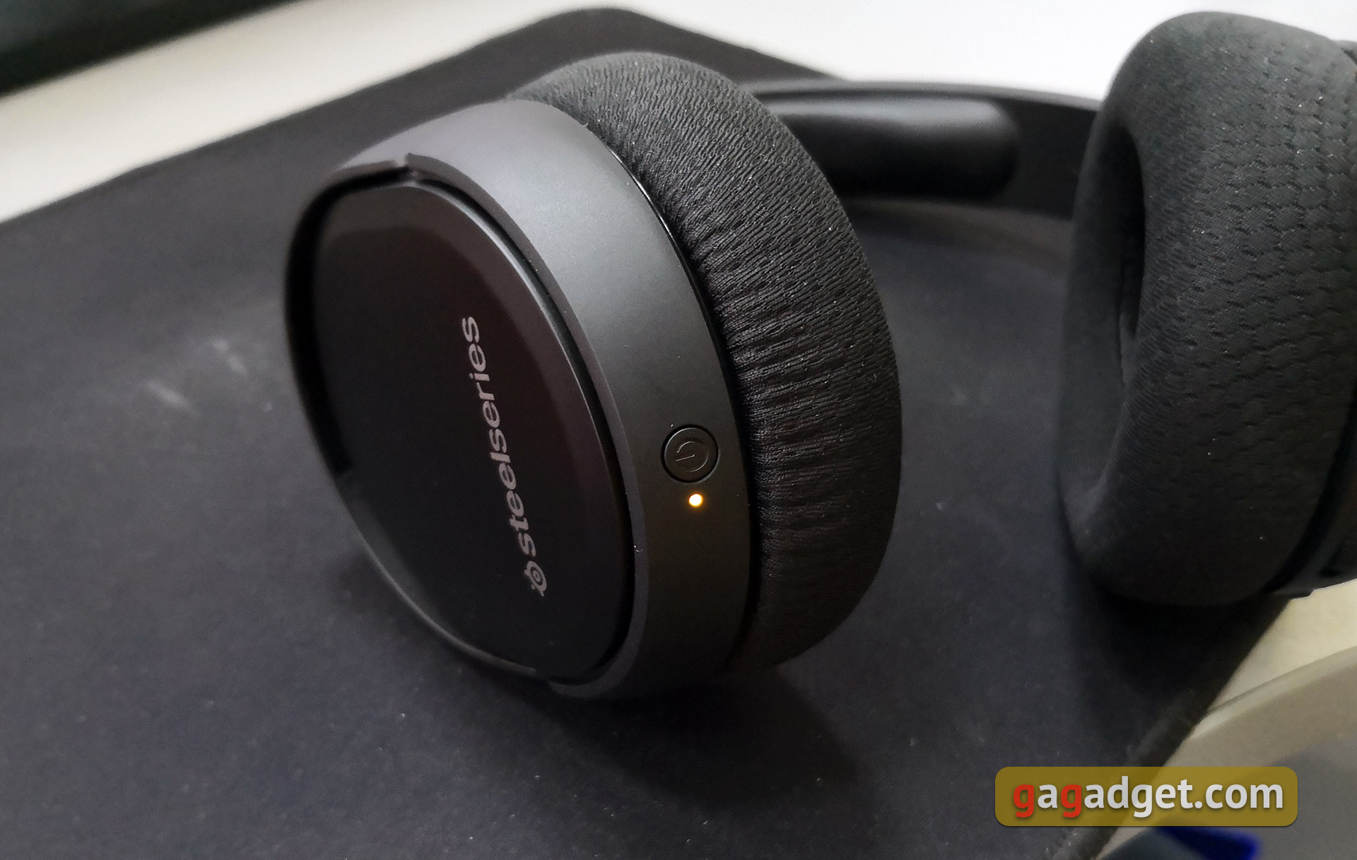 Огляд SteelSeries Arctis 1 Wireless: бездротова ігрова гарнітура для всіх платформ-22