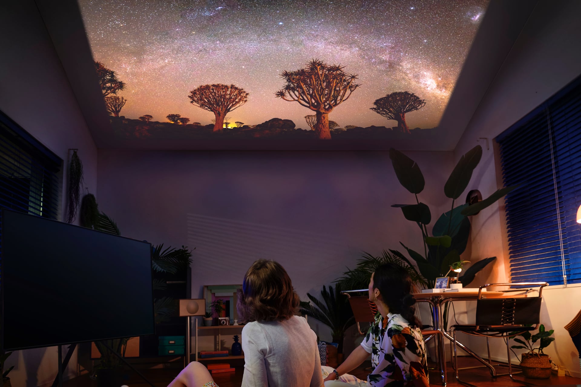 What's new with Samsung's 2nd generation portable projector The Freestyle?-9
