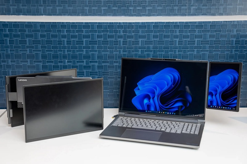 Dual Screen removable panel concept