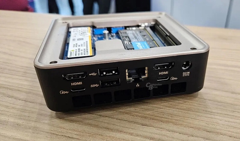 Міні-PC Edge AI від Sapphire в іншому ракурсі