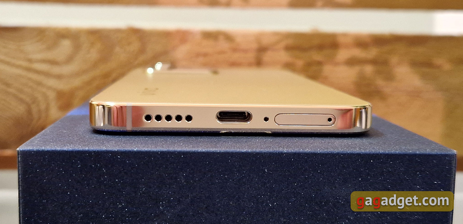 Vivo V23 5G : le premier smartphone à changement de couleur au monde-16