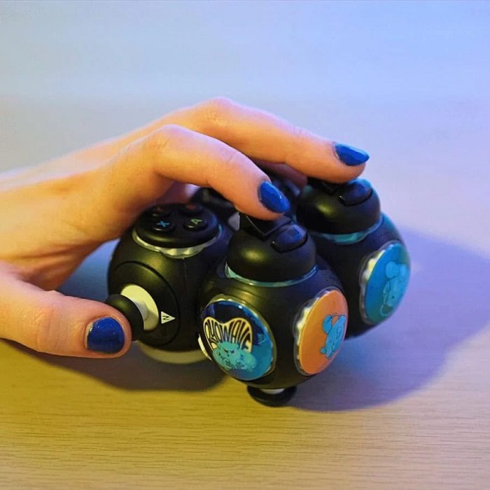 Представлено модульний пристрій Proteus Controller від Microsoft і ByoWave, який дасть змогу людям з обмеженими можливостями створити ідеальний для себе геймпад для гри на PC та Xbox-2