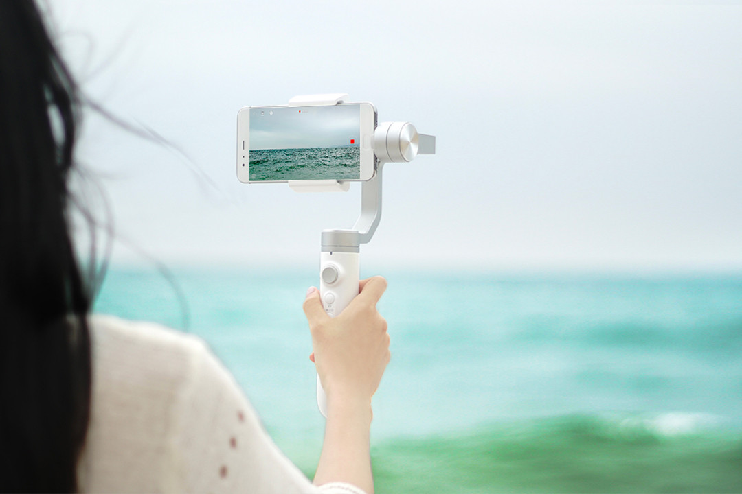 xiaomi-mijia-smartphone-handheld-gimbal-2.jpg