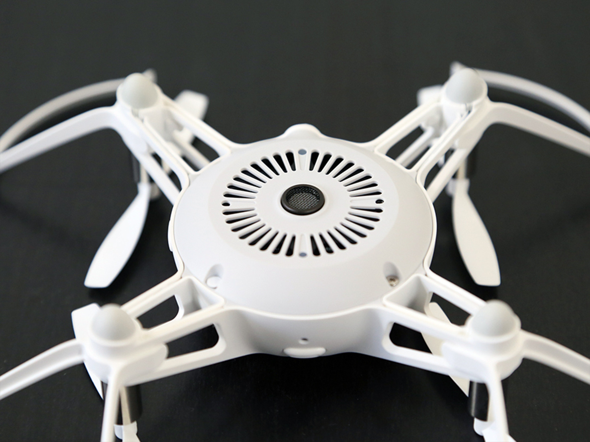 xiaomi-mitu-rc-drone-reAL-2.jpg