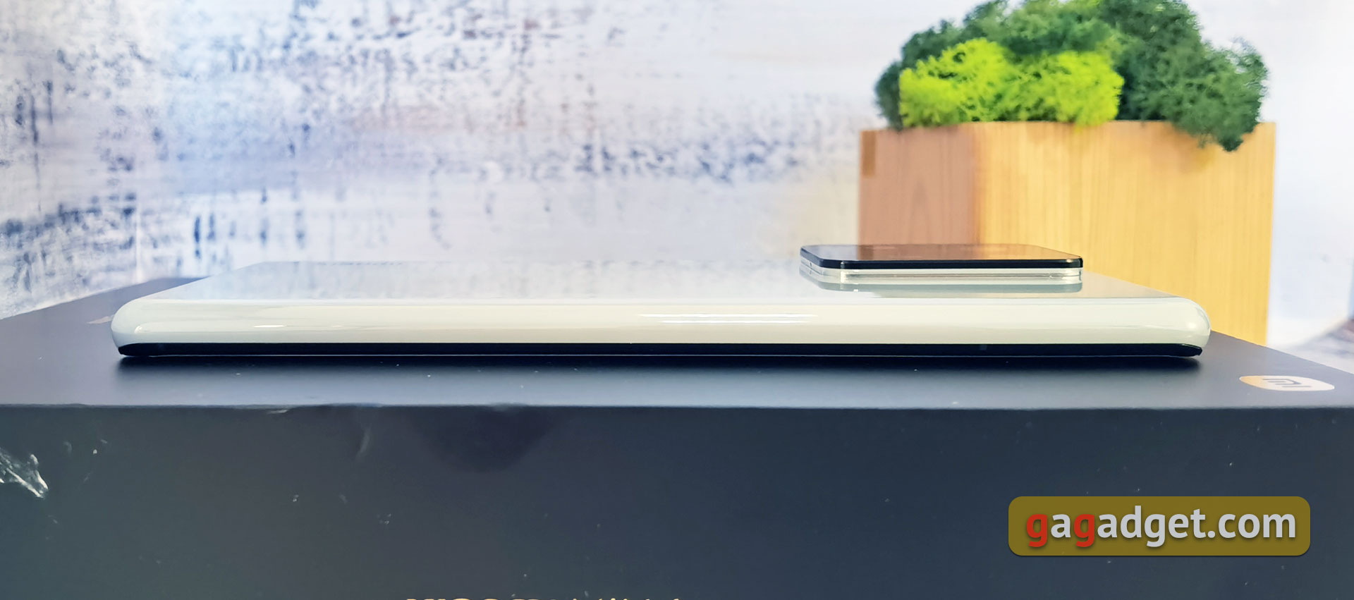 Xiaomi MIX 4 with my own eyes: a sub-screen front camera that you really can't see-17