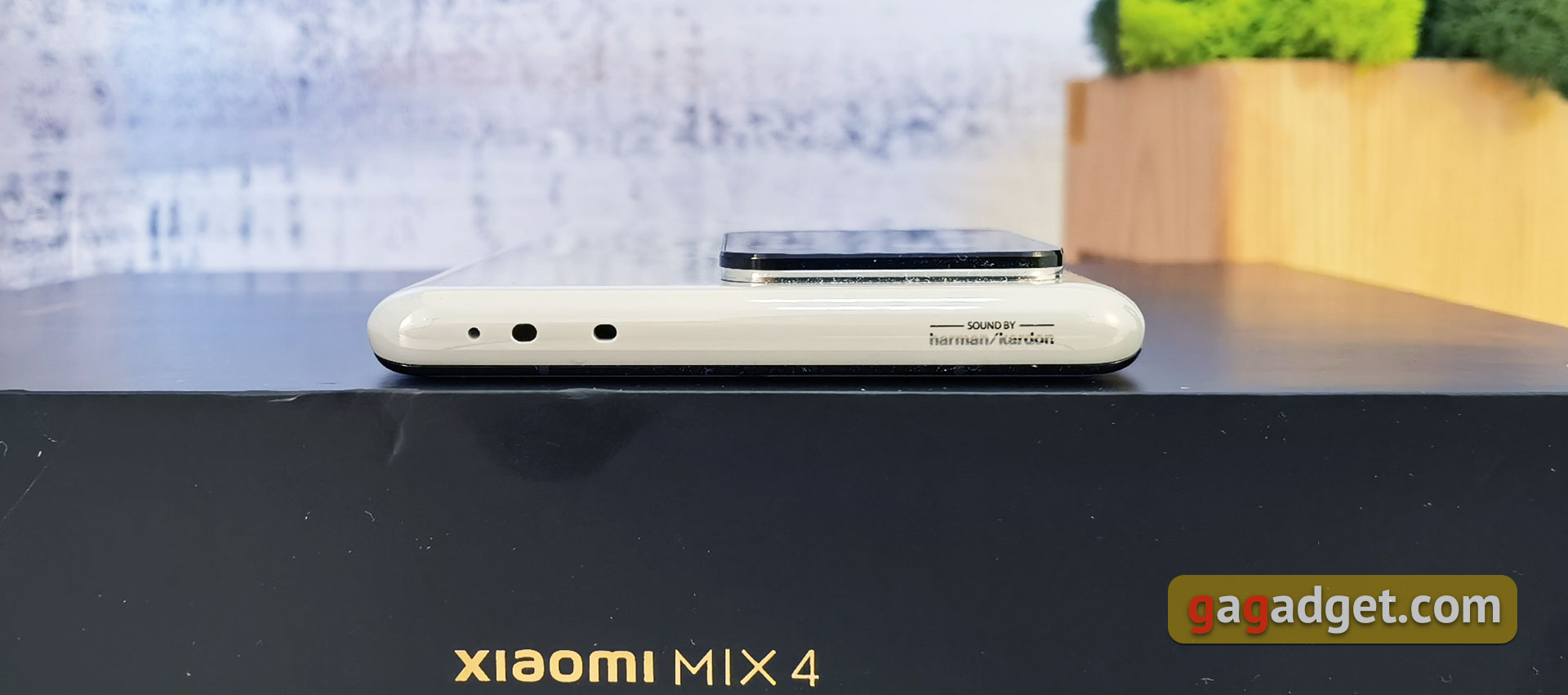 Xiaomi MIX 4 with my own eyes: a sub-screen front camera that you really can't see-18
