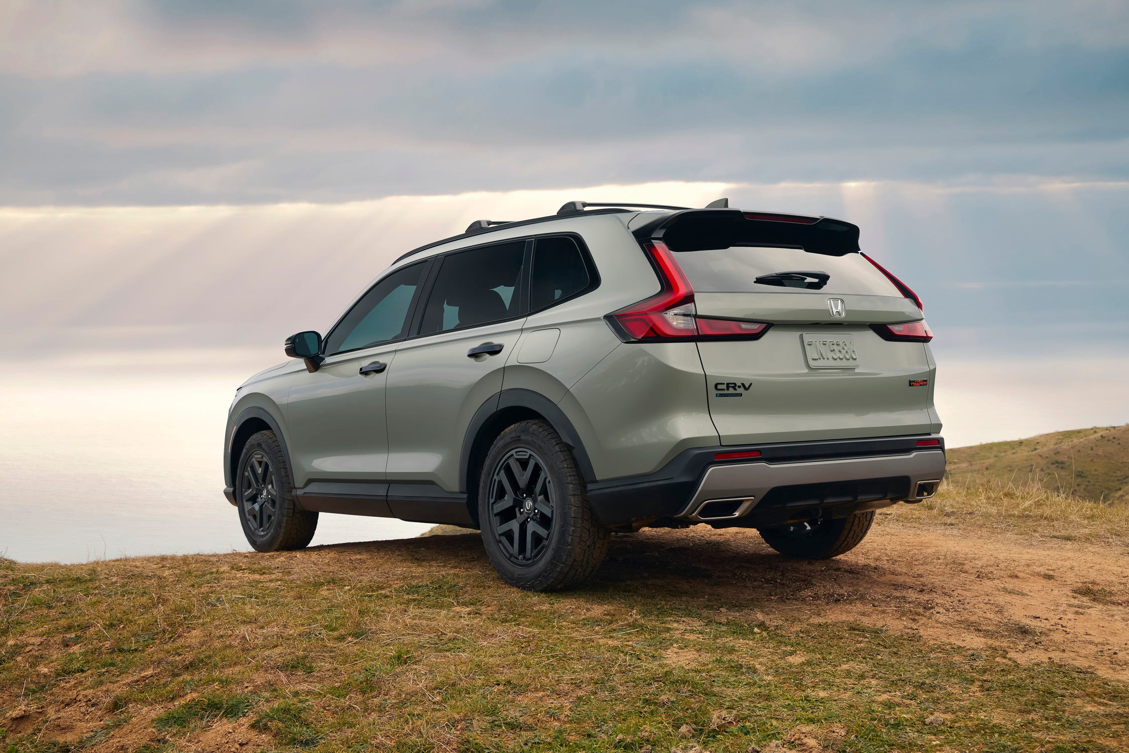 Фронтальный вид нового CR-V
