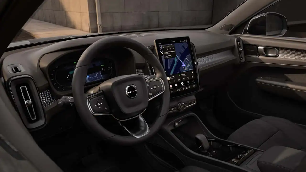 Нова інформаційно-розважальна система Volvo EX40